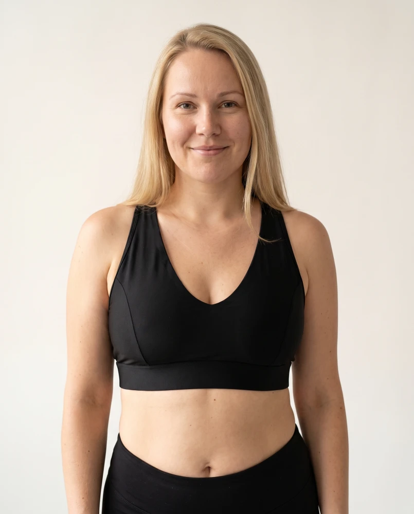 Black_V-Neck_Cropped_Sports_Bra_On-Model_Lifestyle.jpg